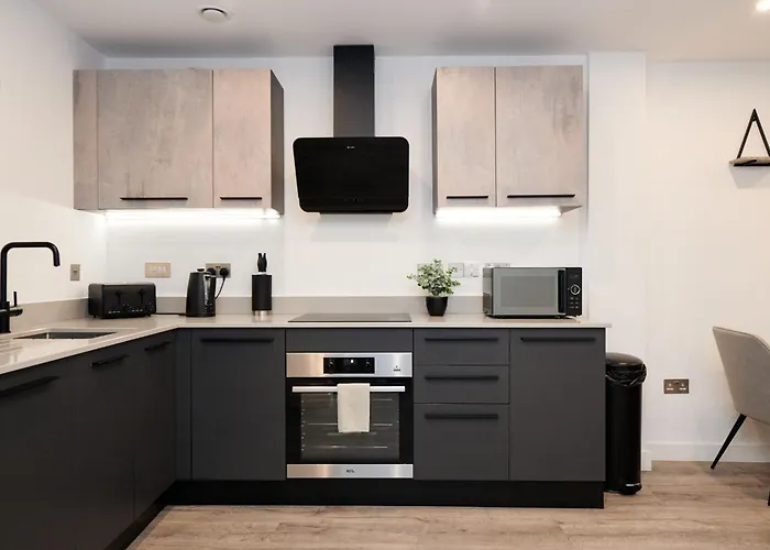 Centre - Free Parking & Gym *