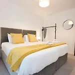 Apartman Centre - Free Parking & Gym *